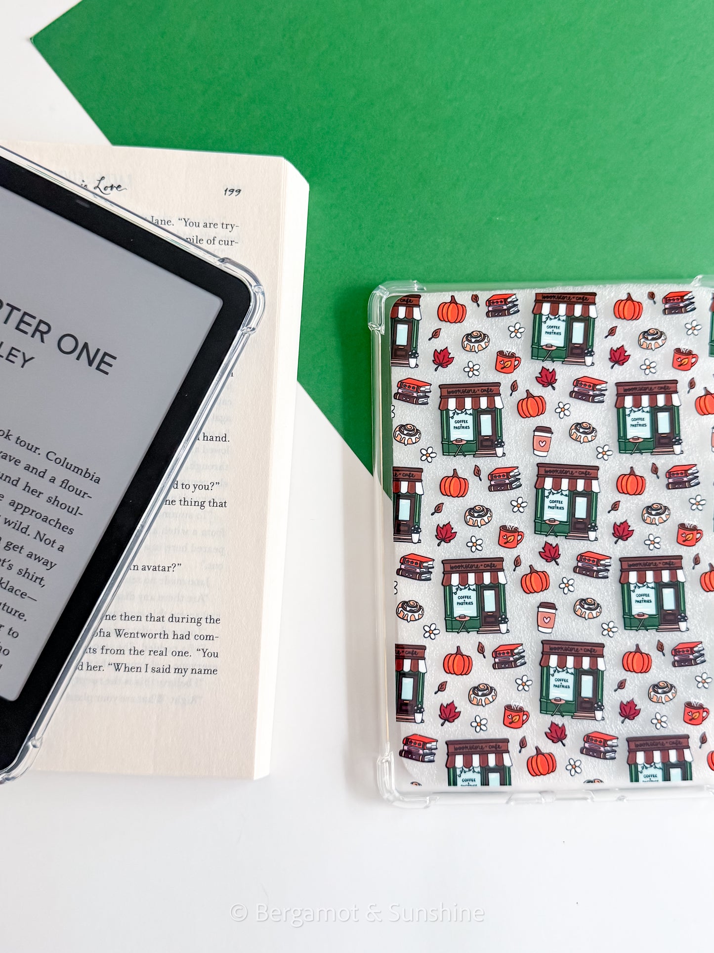 Dream Harbor Cozy Fall E Reader Case