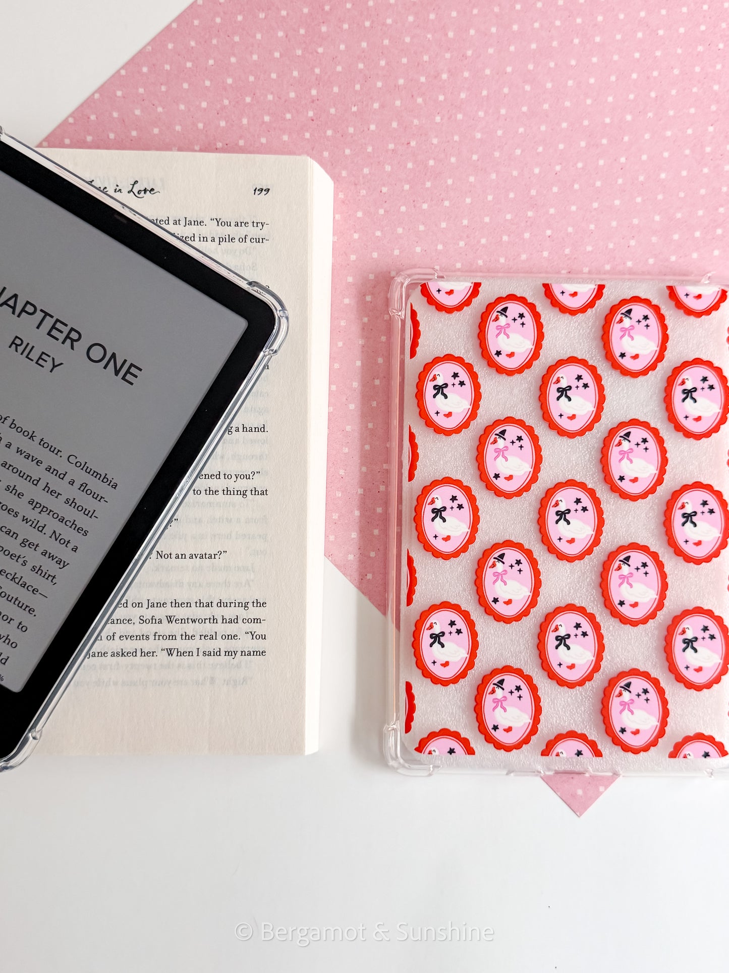 Spooky Geese Cameo Kindle Case