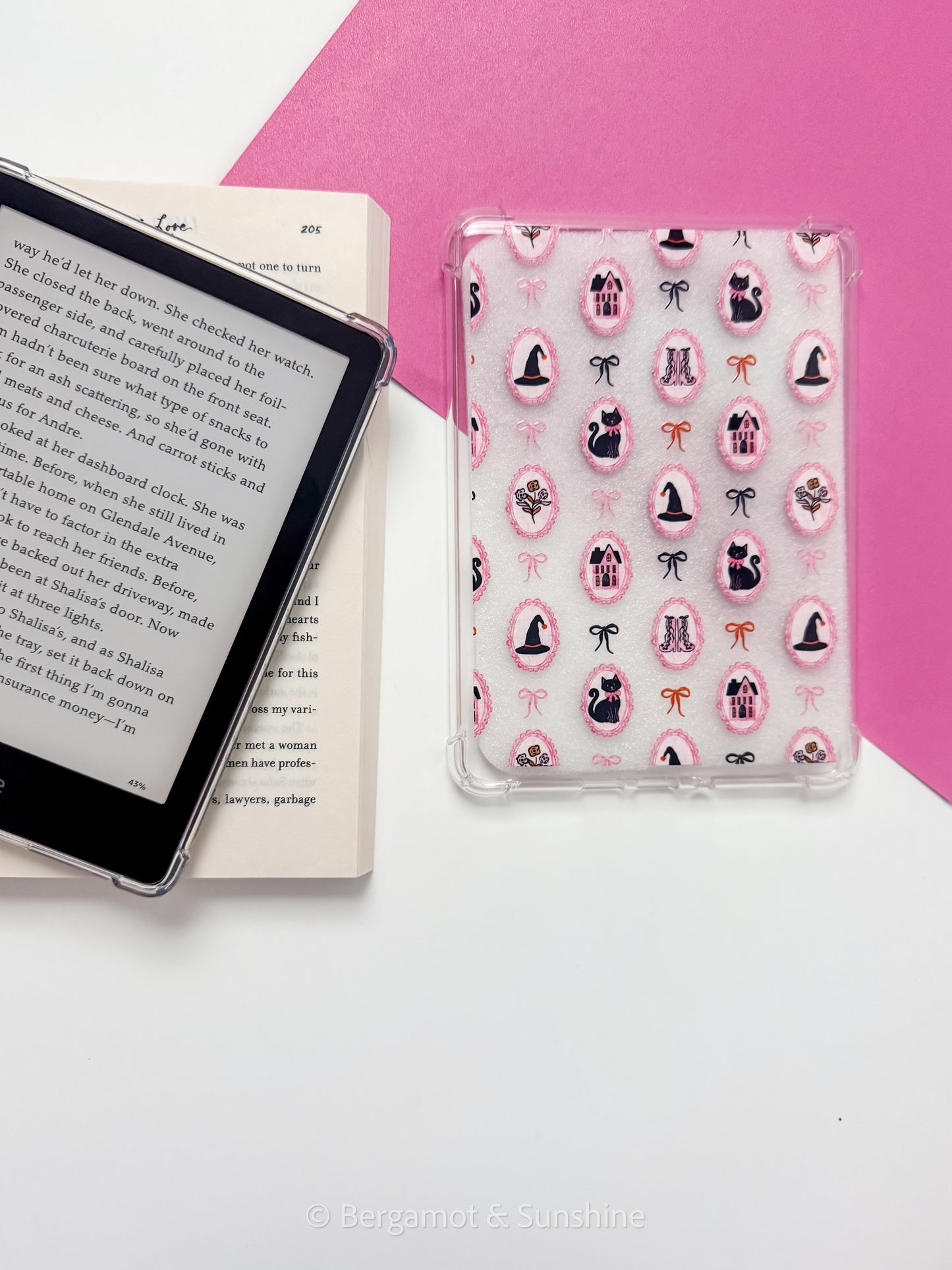 Spooky Cameo Kindle Case