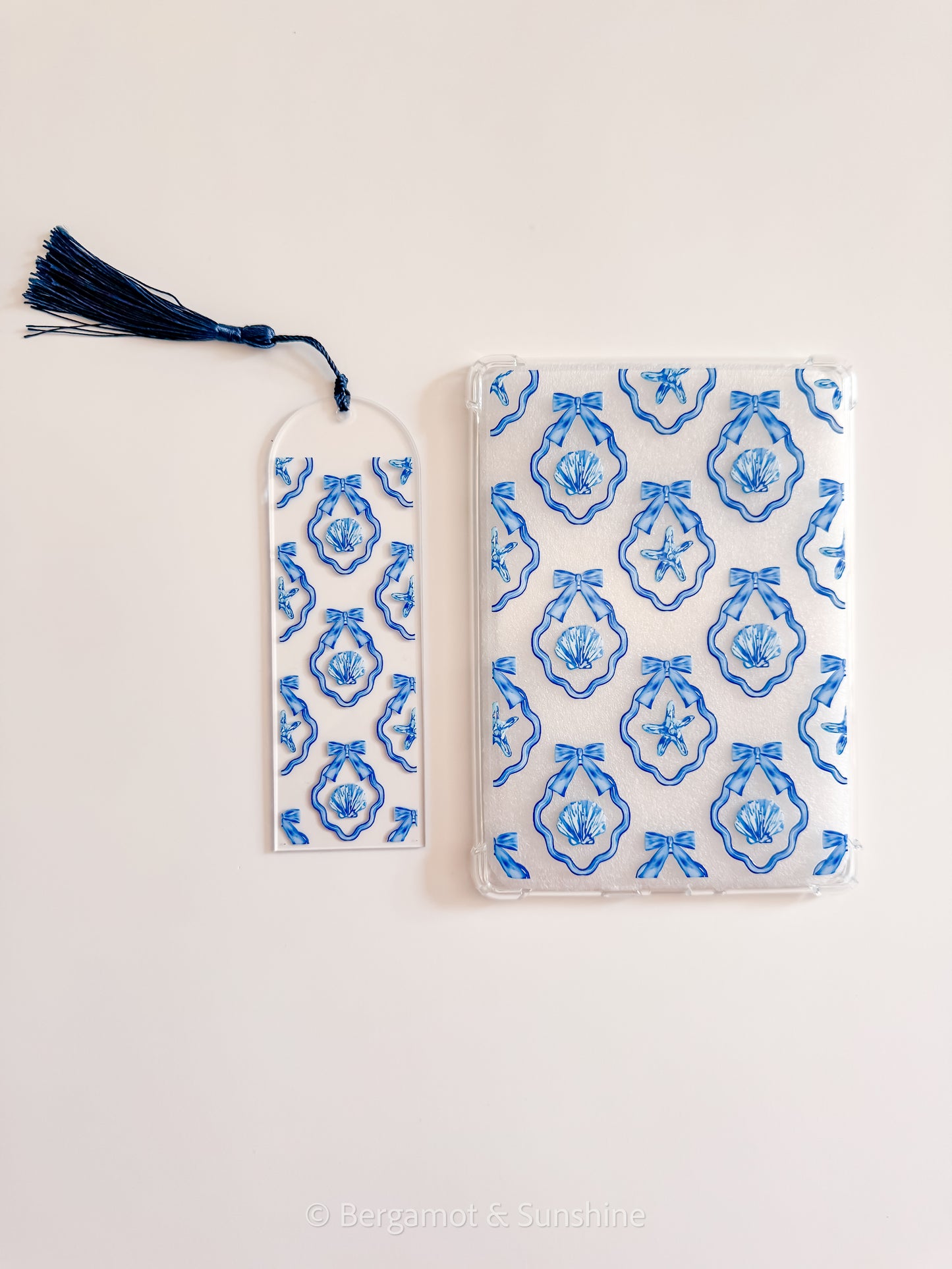 Framed Coquette Blue Shells Kindle Case