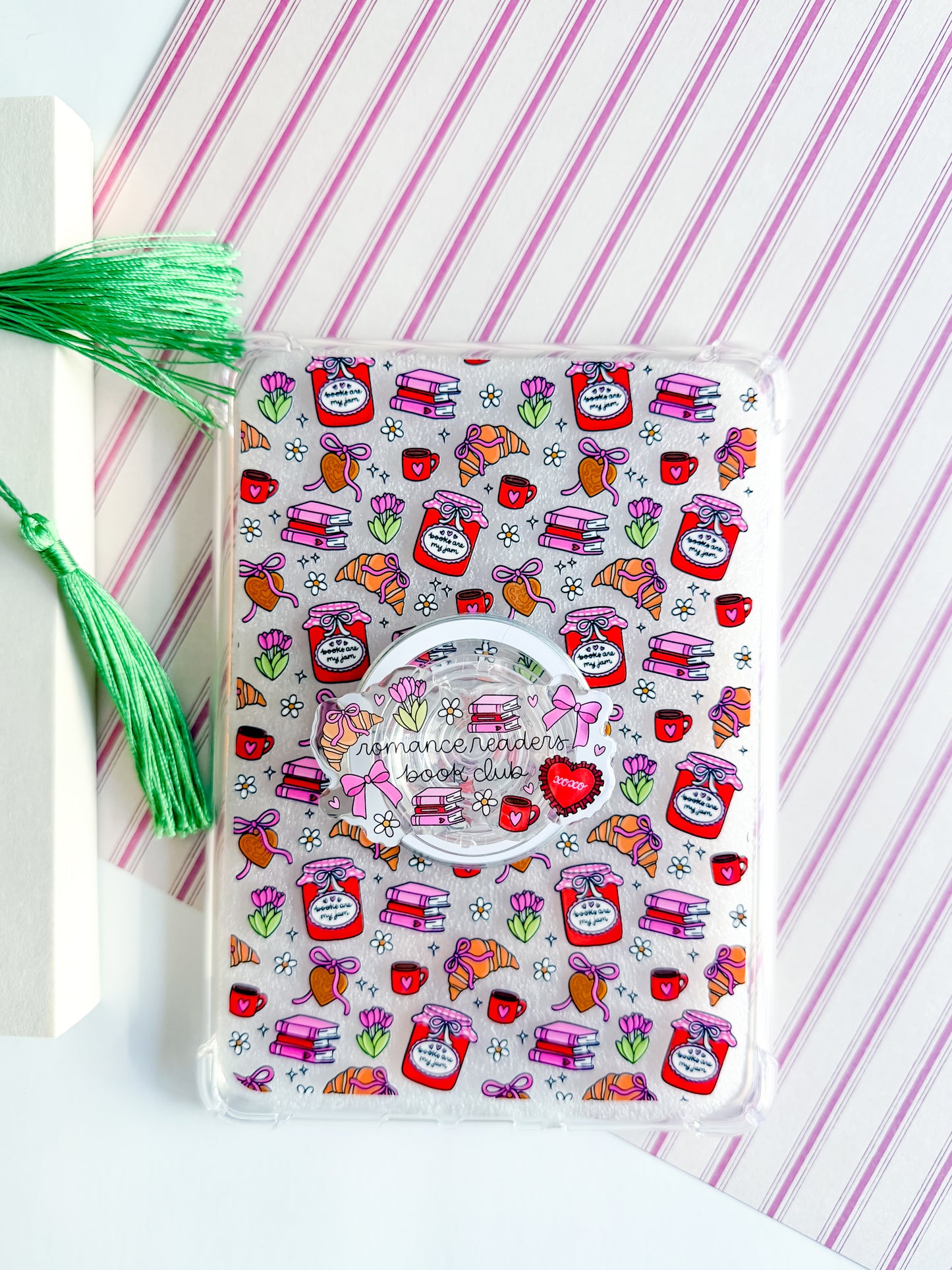 Romance Readers Book Club Magsafe Phone and E reader Grip
