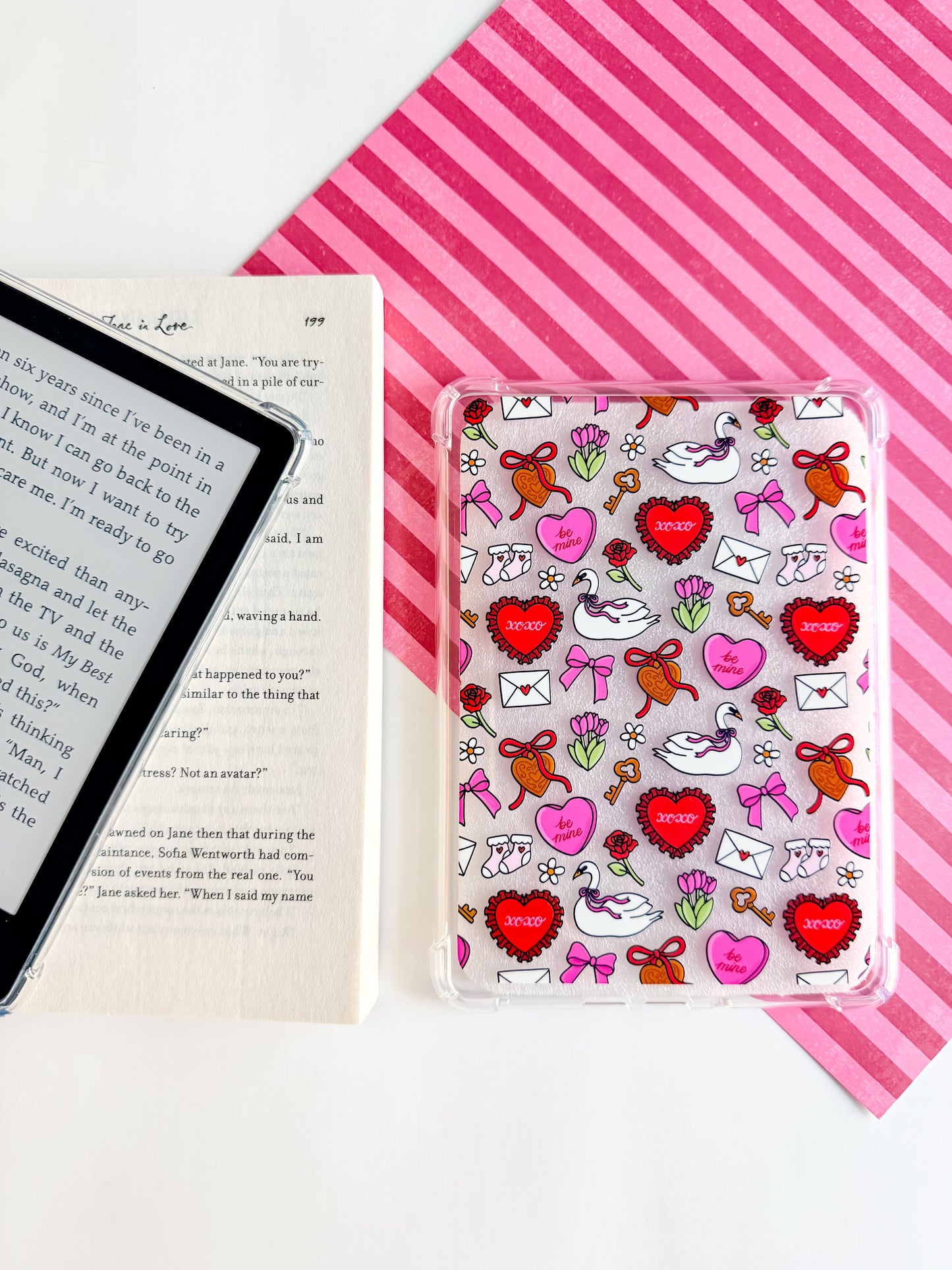 Swans in Love Kindle Case