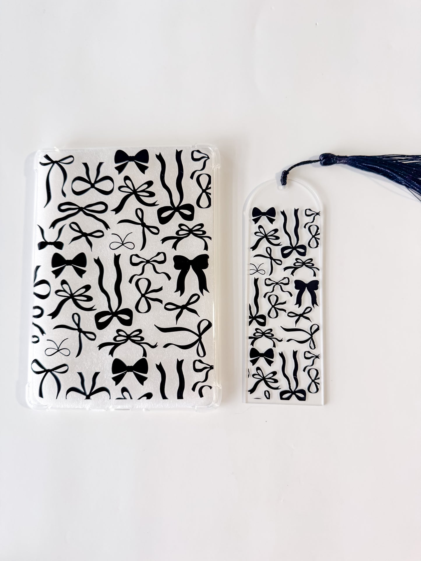 Black Bows E reader Case