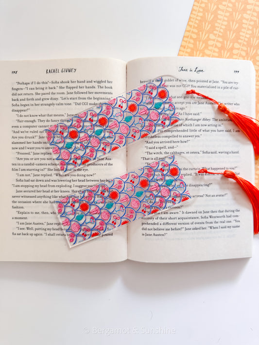 Scalloped Summer Bookmark