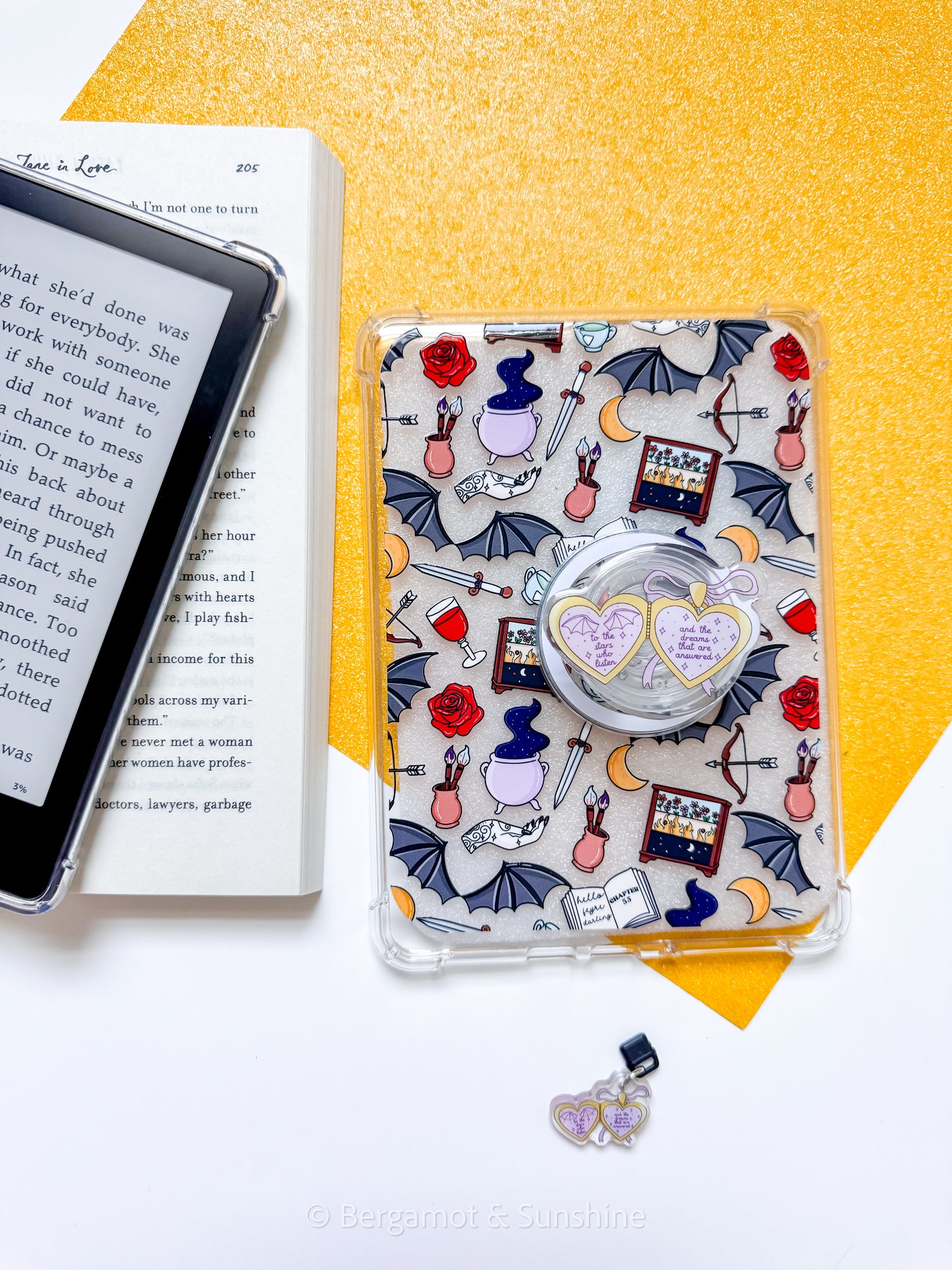 Aco / Tar To the Stars Magsafe Phone and E reader Grip and Dust Charm