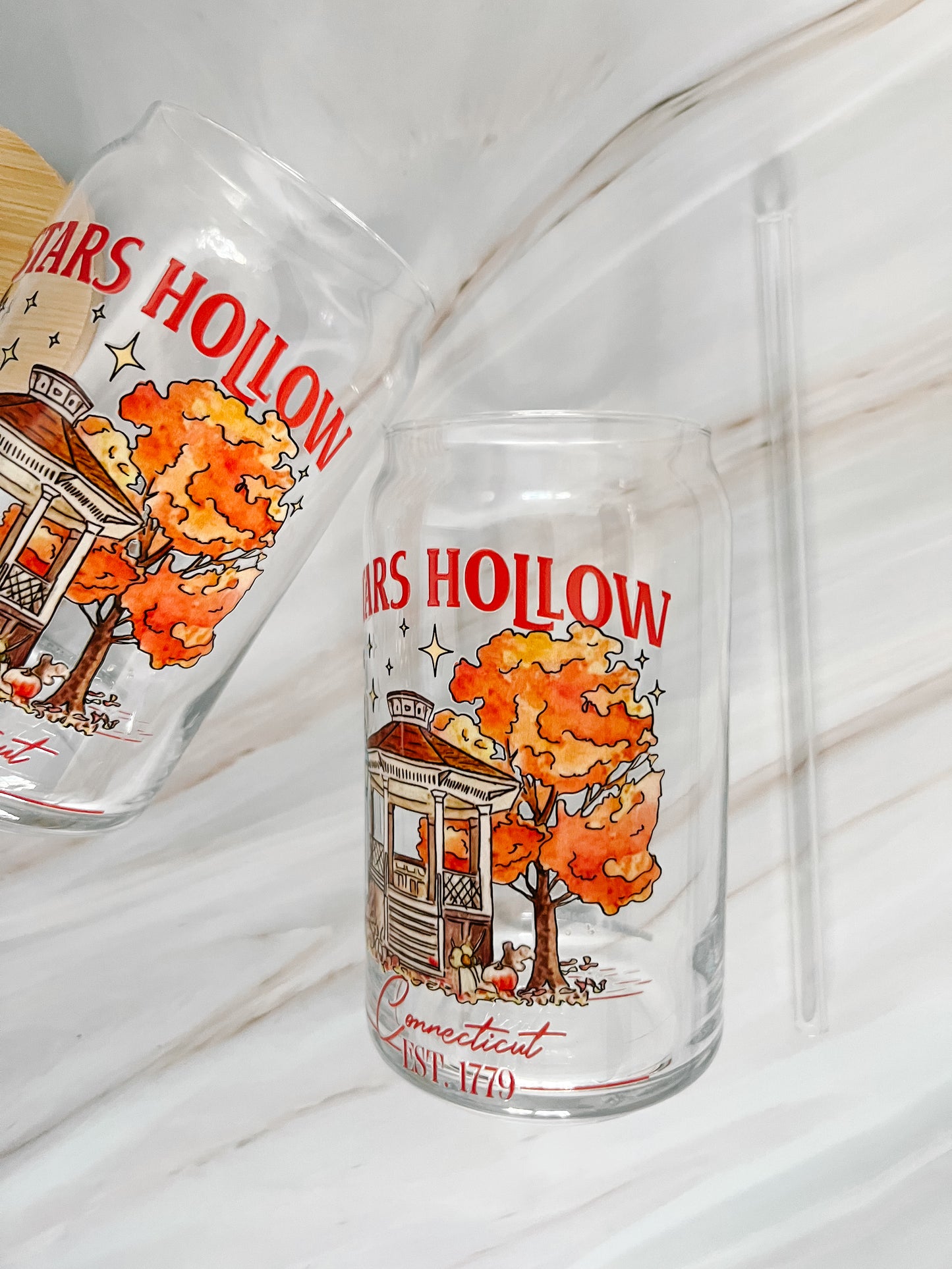 stars hollow Connecticut 16oz glass cup with glass straw and bamboo lid gilmore girls gazebo