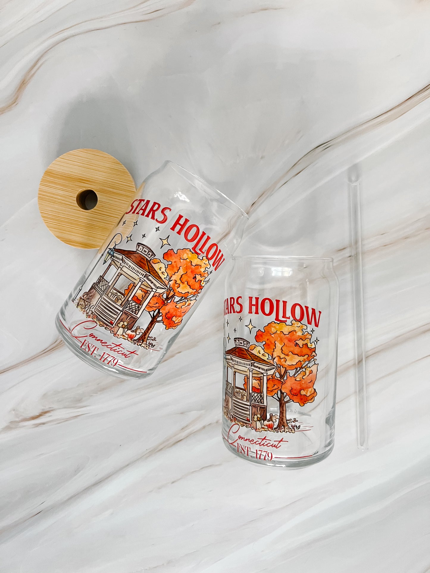 stars hollow Connecticut 16oz glass cup with glass straw and bamboo lid gilmore girls gazebo