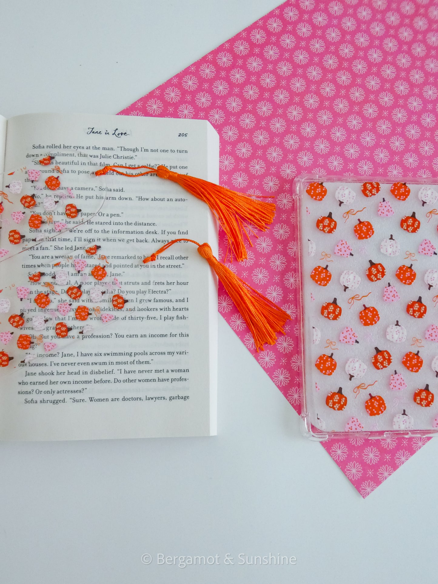 Pumpkins and Bows Kindle Case