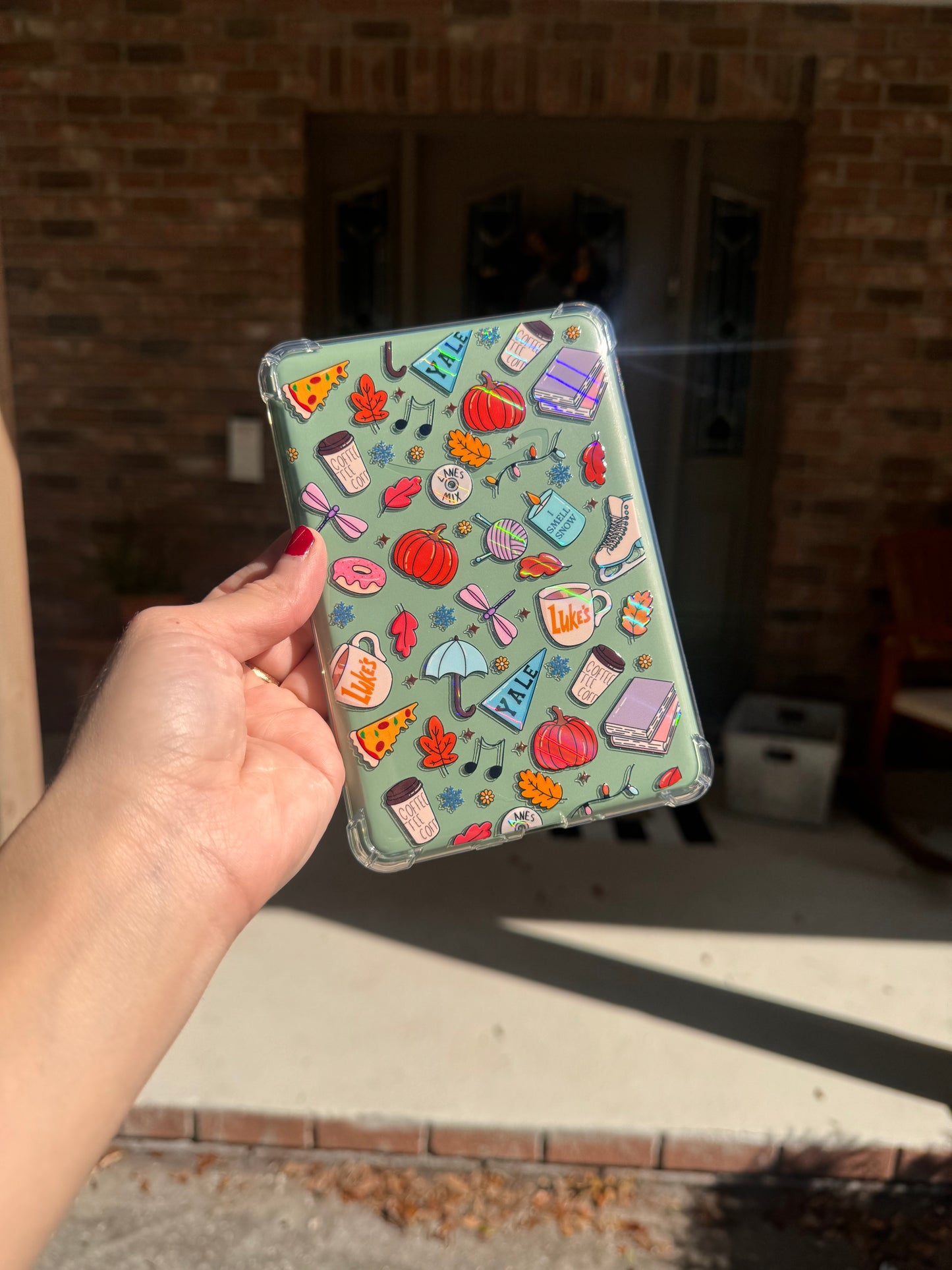 G.G. Seasons Kindle Paperwhite / Signature + Basic Case