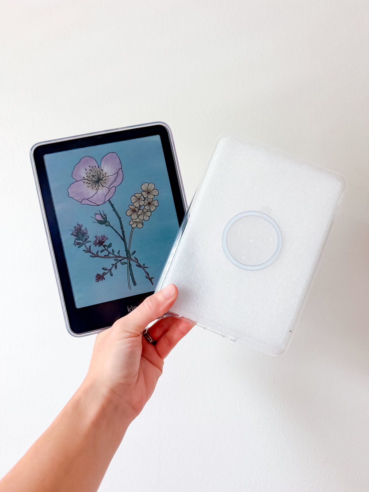 E Reader Case w/ Magnetic Ring