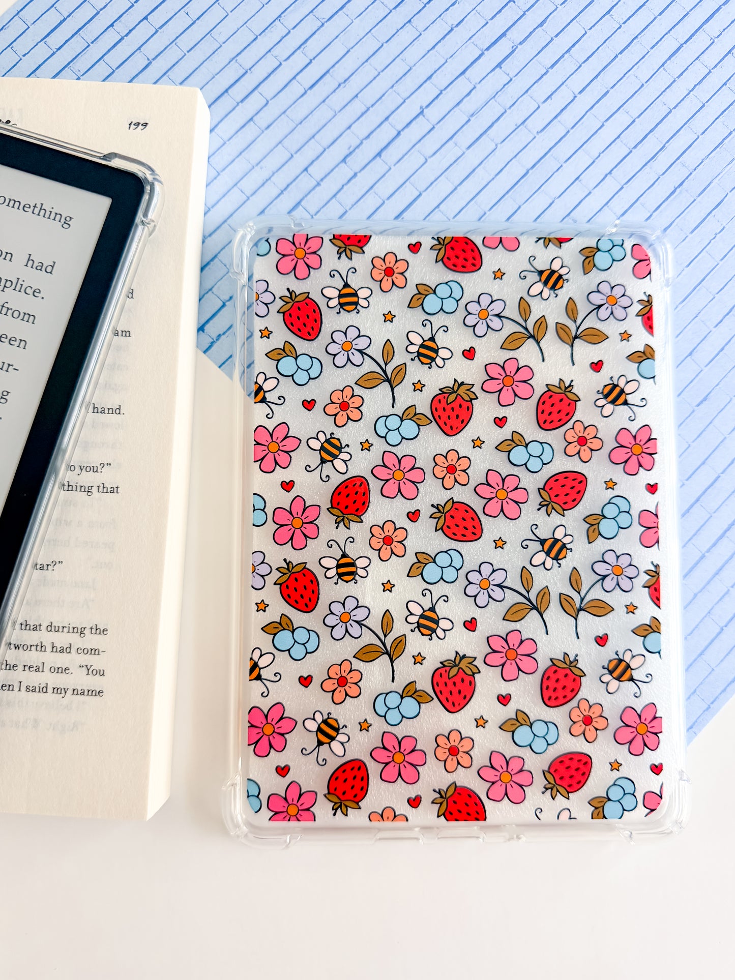 Meadow Buzz Kindle Case