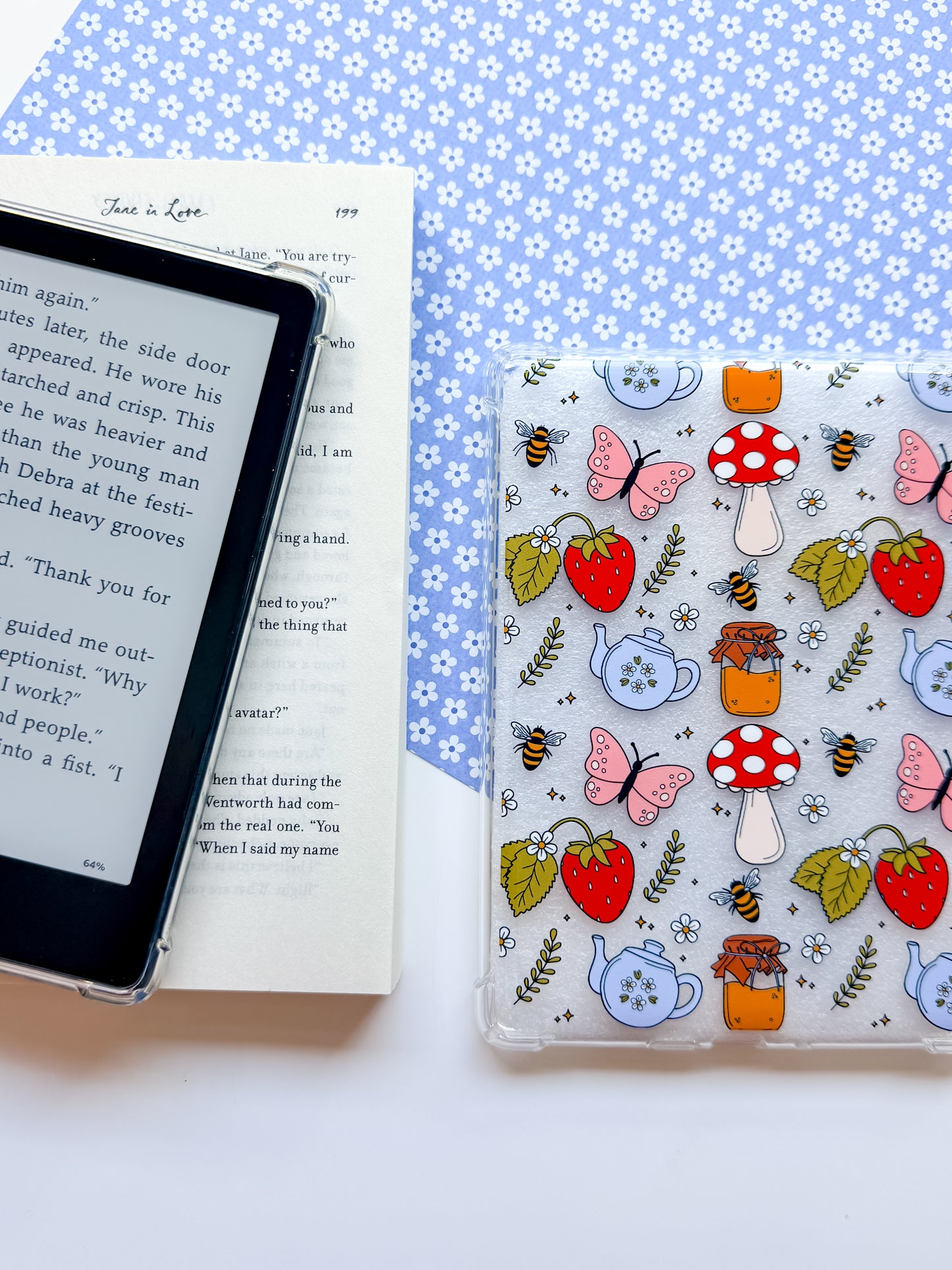 Cottage Girlie E Reader Case