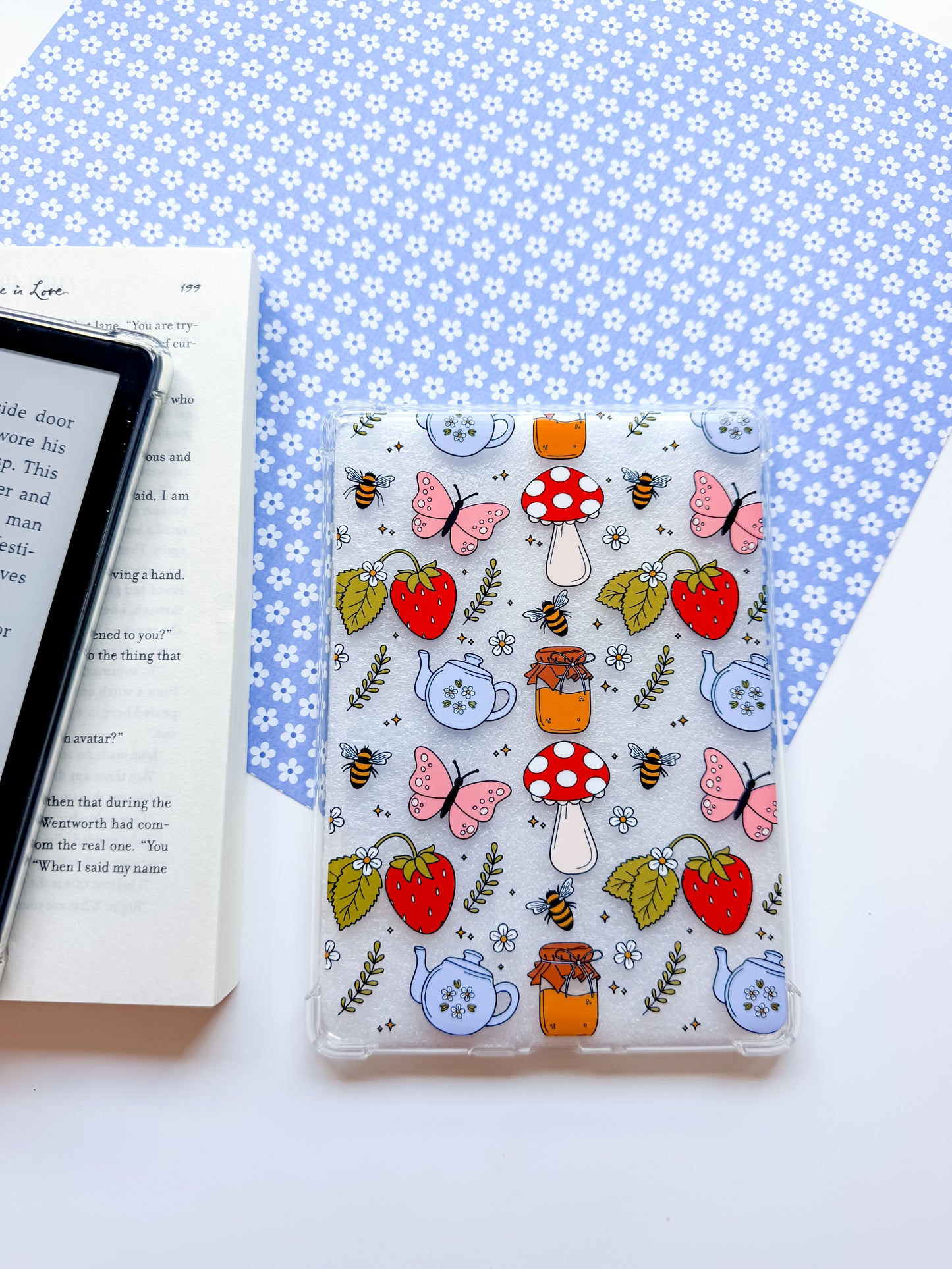 Cottage Girlie E Reader Case