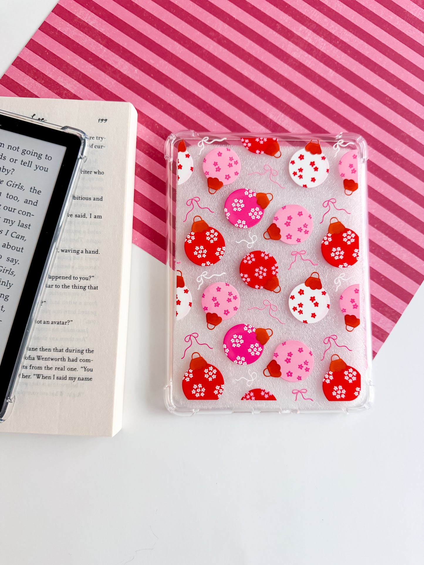 Holiday Ornaments and Bows Kindle Case