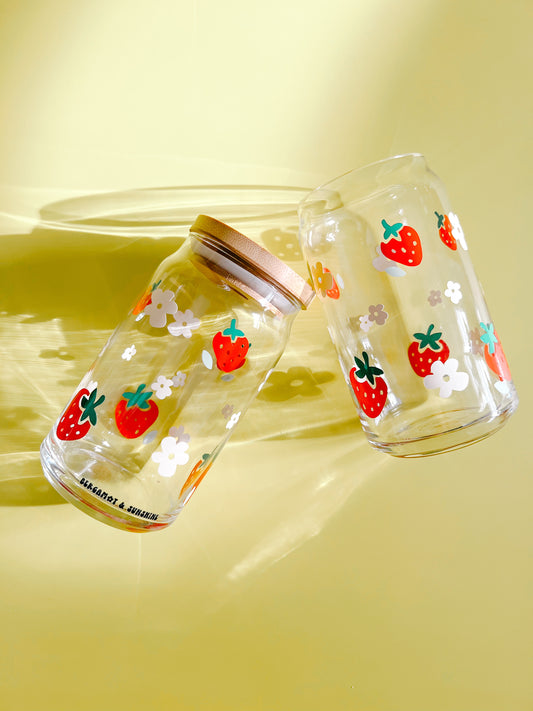 xstrawberry and flower 16 oz glass soda can with bamboo lid and glass straw