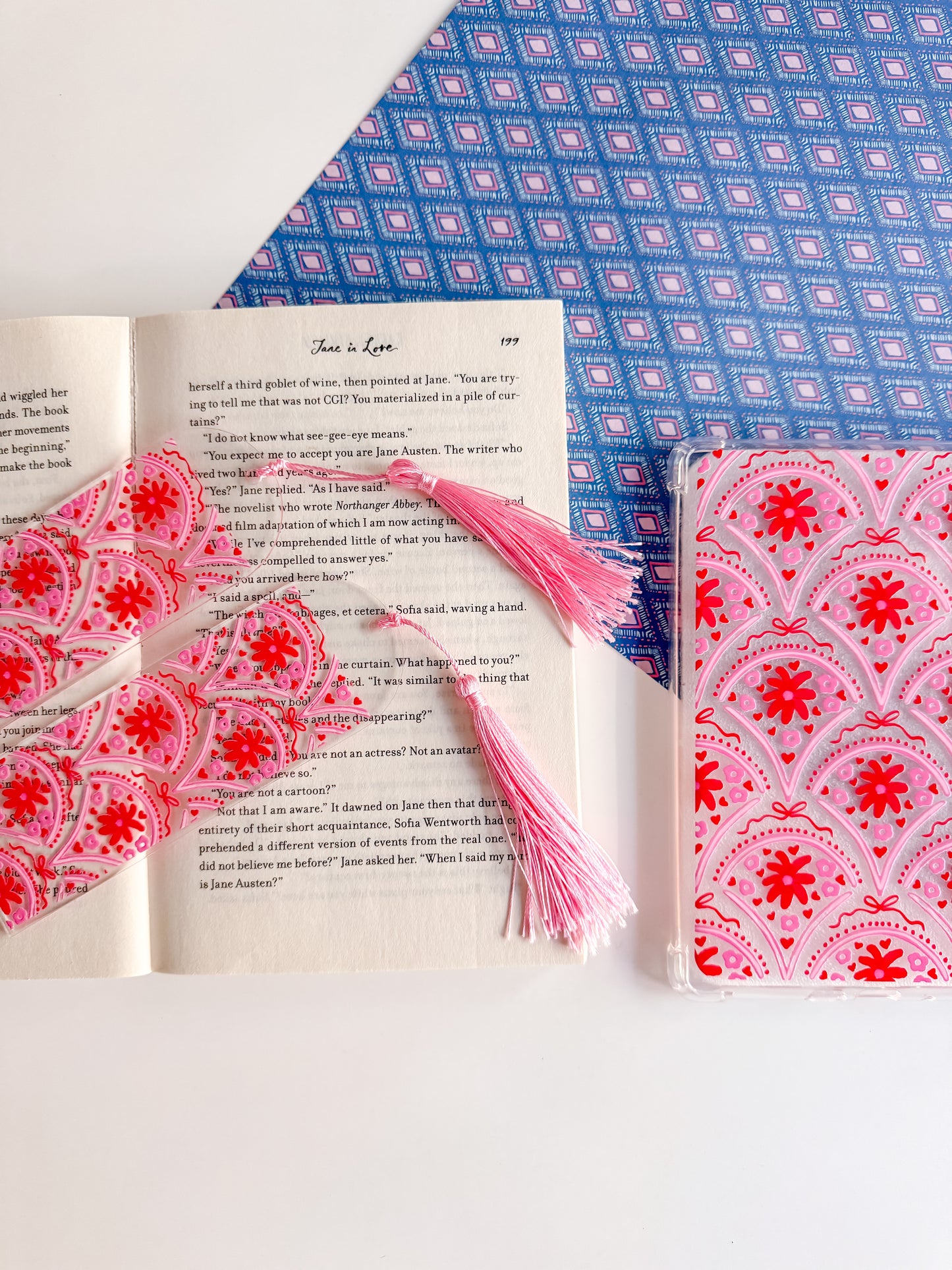 Sweetheart Fan Lace Bookmark