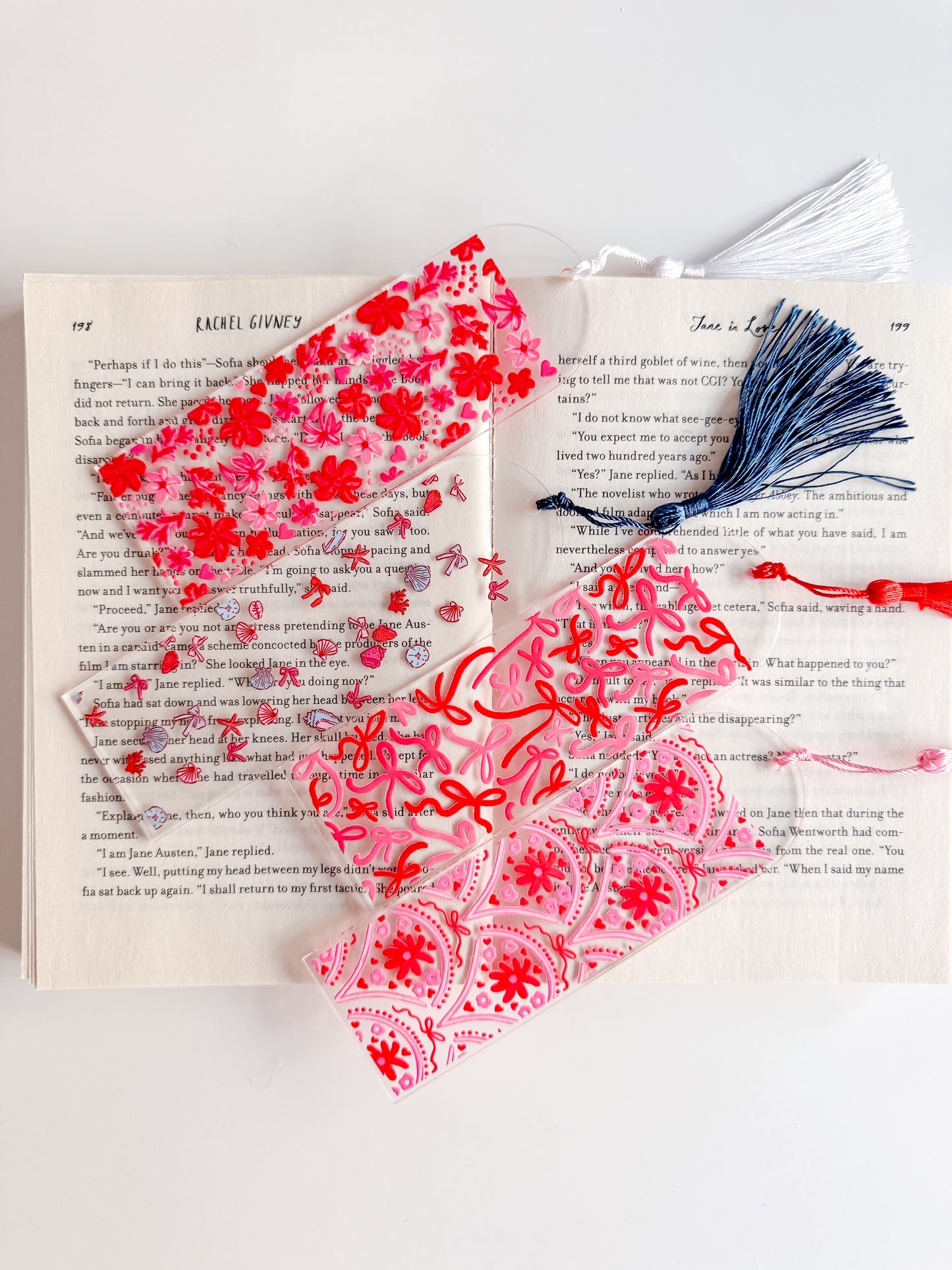 Sweetheart Fan Lace Bookmark