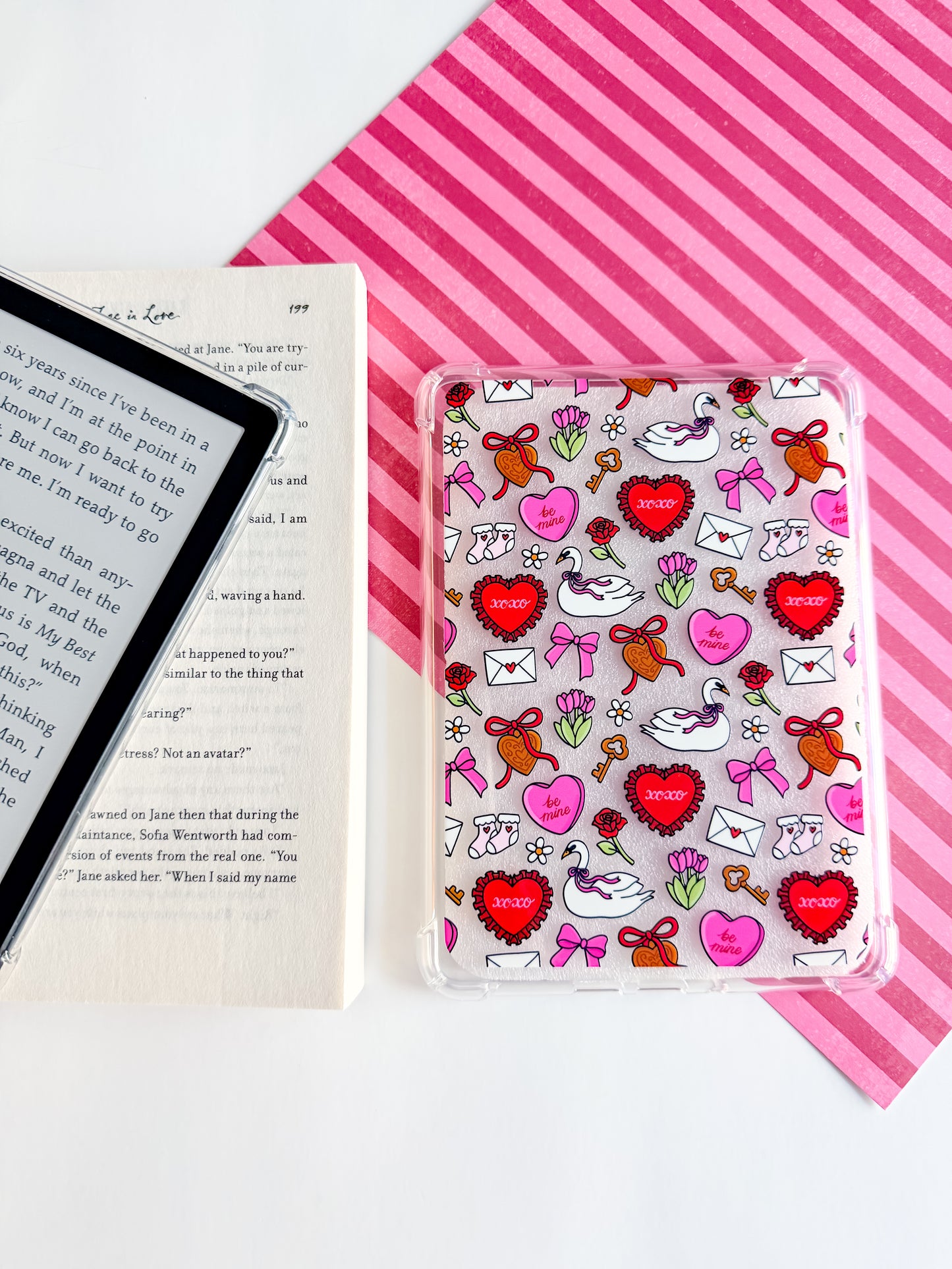 Swans in Love Kindle Case