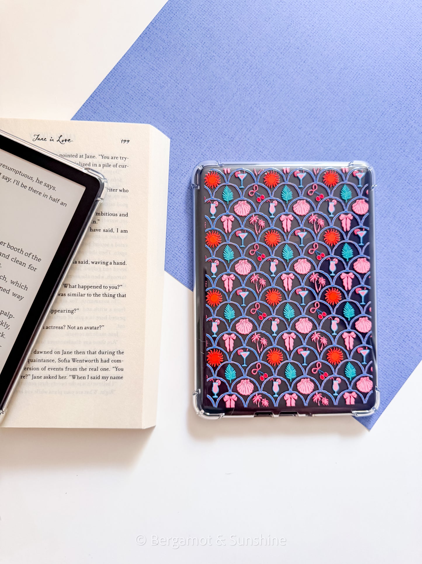 Scalloped Summer Kindle Case