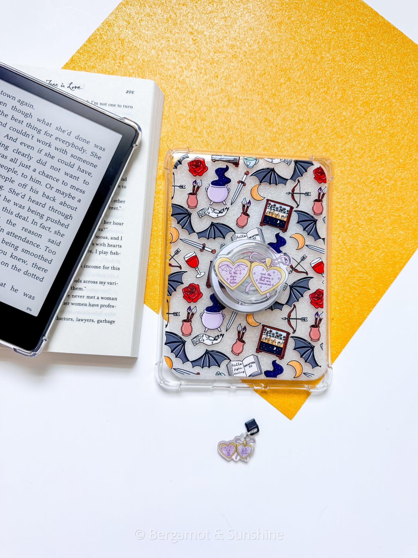Aco / Tar To the Stars Magsafe Phone and E reader Grip and Dust Charm