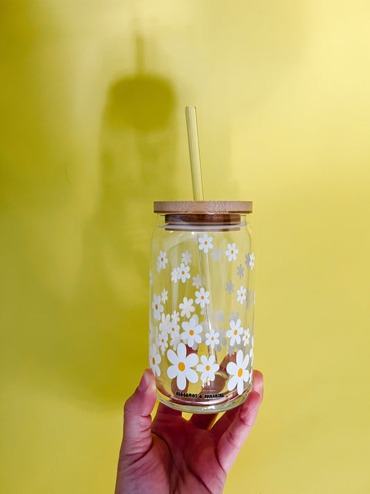 White and Yellow Daisies 16oz glass cup with glass straw and bamboo lid